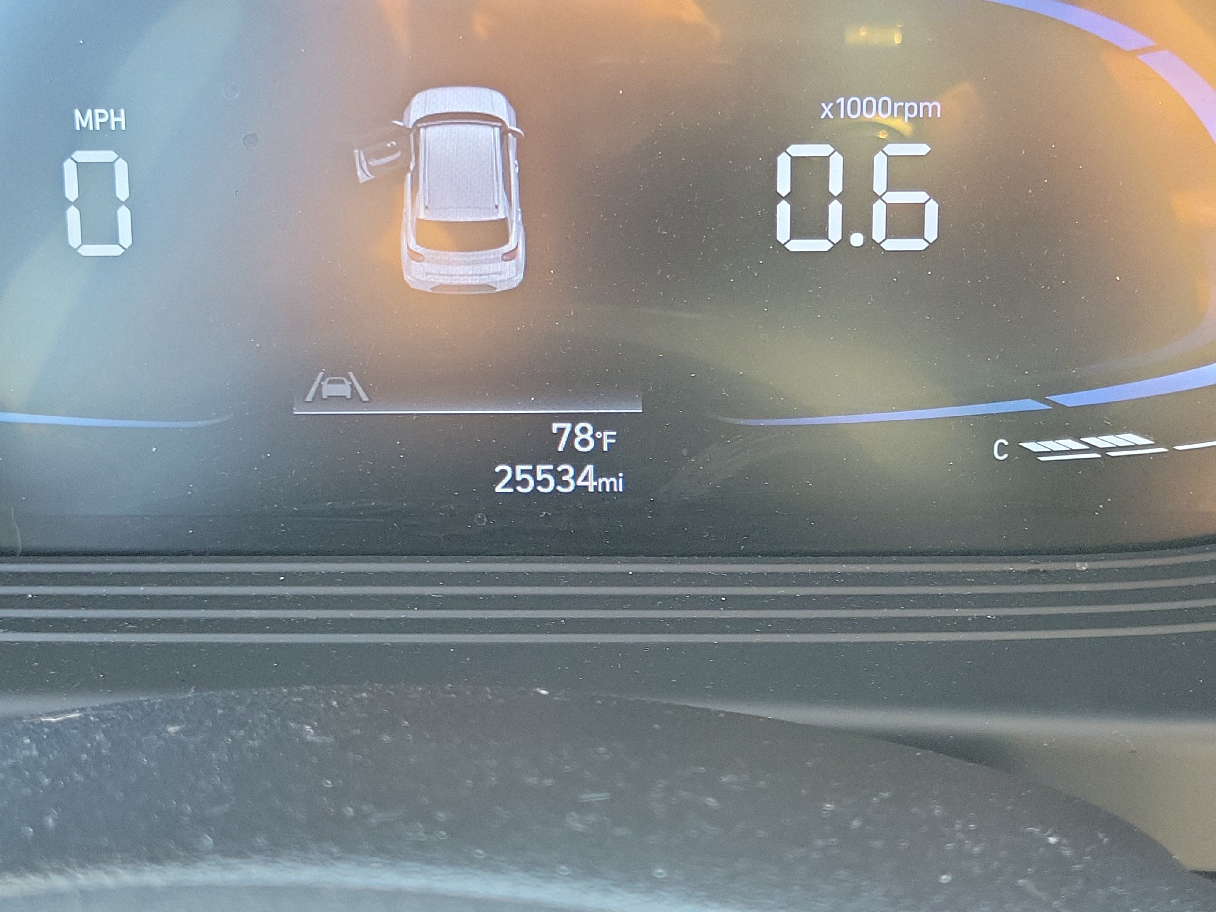 Used 2024 Hyundai Venue SEL FWD image 25