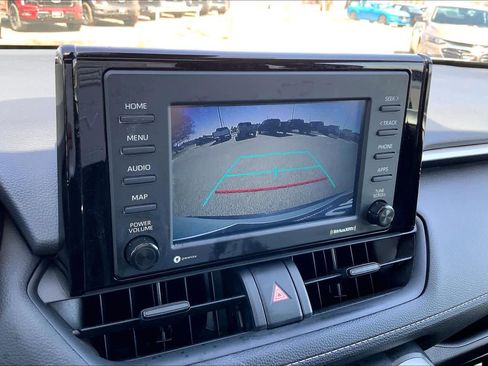 Used 2021 Toyota RAV4 XLE w/ Convenience Package image 26