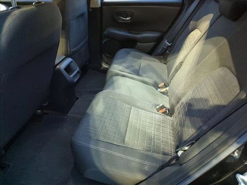 Used 2024 Honda HR-V LX image 12