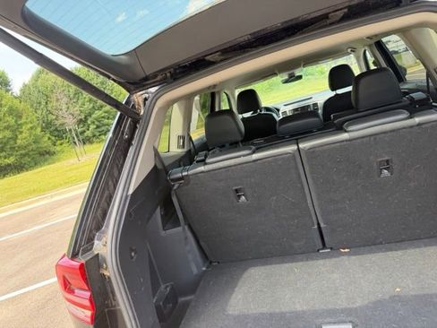 Used 2019 Volkswagen Atlas SE FWD image 6