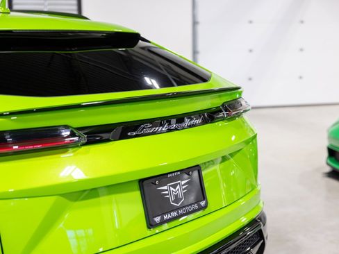 Used 2022 Lamborghini Urus image 15