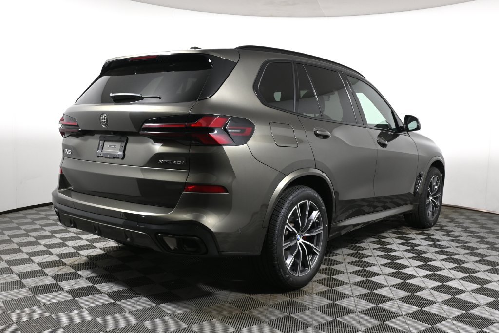 Certified 2025 BMW X5 xDrive40i w/ M Sport Package AWD/4WD image 7