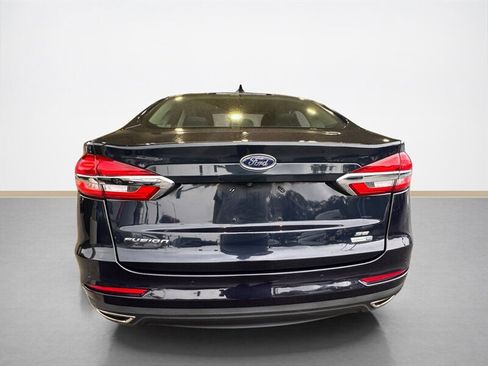 Used 2020 Ford Fusion SE image 5