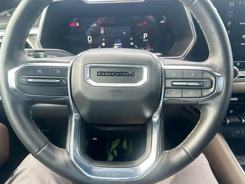 Used 2024 GMC Canyon Denali AWD/4WD image 5