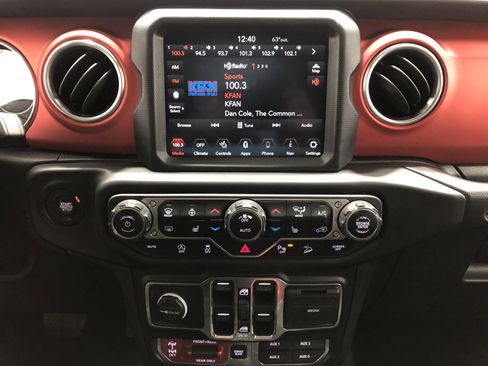 Used 2020 Jeep Wrangler Unlimited Rubicon w/ Dual Top Group image 13