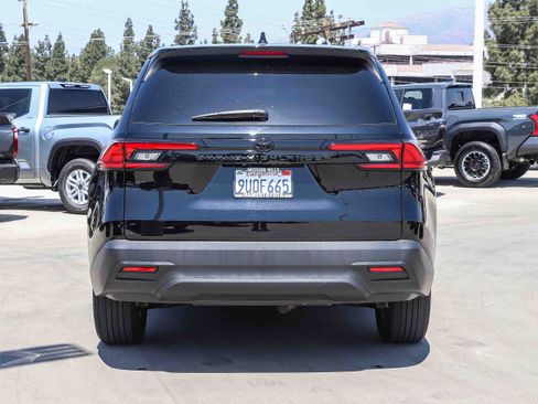 Certified 2025 Toyota Grand Highlander FWD image 6