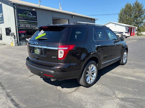 Used 2013 Ford Explorer XLT AWD/4WD image 9