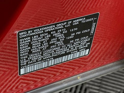 Used 2024 Volkswagen Atlas Cross Sport SE FWD image 28