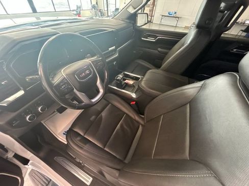 Used 2023 GMC Sierra 1500 SLT AWD/4WD image 11