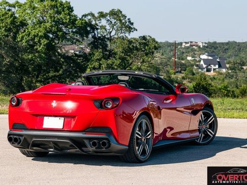 Used 2020 Ferrari Portofino RWD image 6