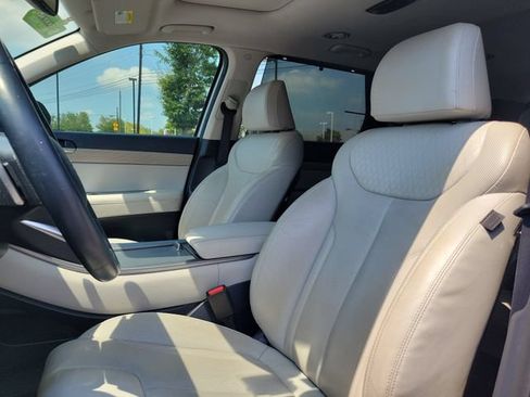 Used 2022 Hyundai Palisade SEL w/ Premium Package FWD image 12