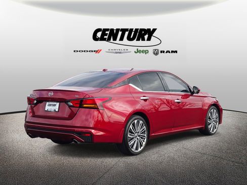 Used 2024 Nissan Altima 2.5 SL image 4