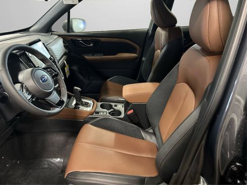New 2025 Subaru Forester Touring image 9