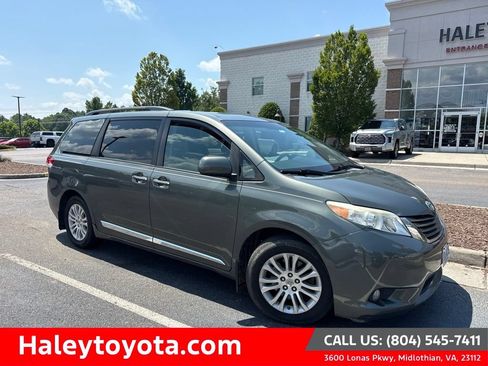 Used 2011 Toyota Sienna XLE w/ Premium Pkg FWD image 1