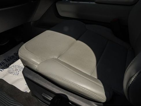 Used 2025 Ford Expedition Platinum w/ Driver's Package AWD/4WD image 46