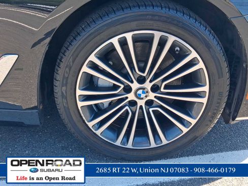 Used 2019 BMW 540i xDrive AWD/4WD image 6