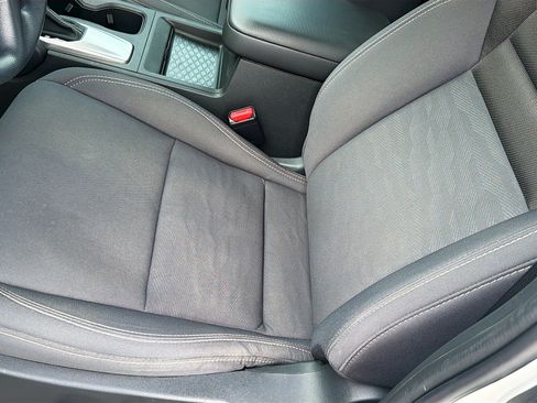 Used 2024 Nissan Frontier SV w/ Technology Package RWD image 18
