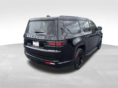 Used 2024 Jeep Wagoneer Series II image 5