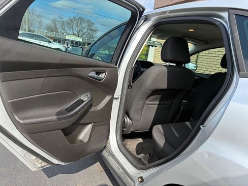 Used 2016 Ford Focus SE image 18