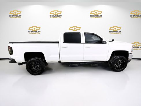 Used 2018 Chevrolet Silverado 1500 LT w/ All Star Edition image 8