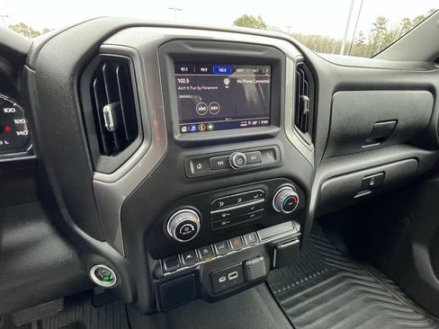 Used 2022 Chevrolet Silverado 1500 Custom image 21
