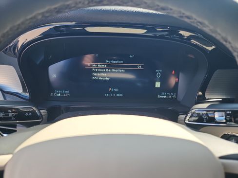 New 2026 Lincoln Corsair Premiere image 41