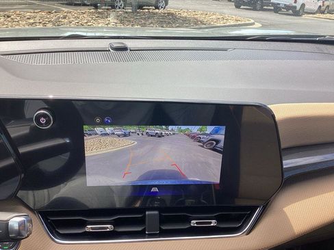 New 2026 Chevrolet Equinox ACTIV FWD image 16
