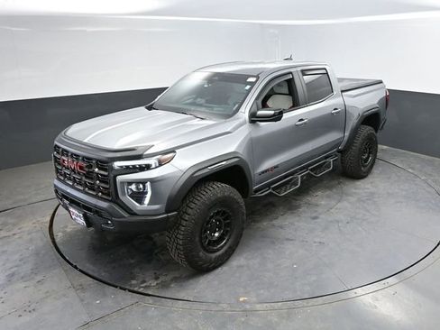 Used 2024 GMC Canyon AT4X w/ AT4X AEV Edition image 40