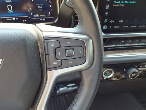 Used 2023 Chevrolet Silverado 1500 LT AWD/4WD image 30
