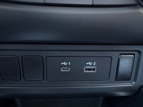 Used 2022 Nissan Frontier SV image 31