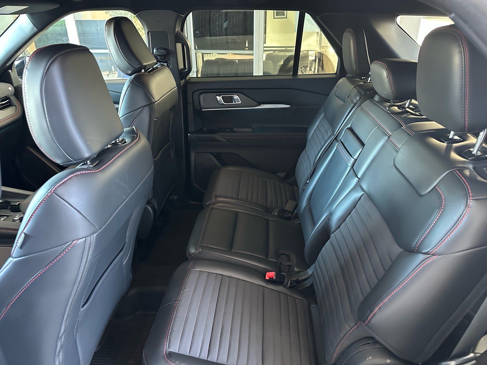 Certified 2025 Ford Explorer ST-Line w/ Premium Package AWD/4WD image 22