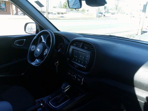 Used 2021 Kia Soul GT-Line image 22