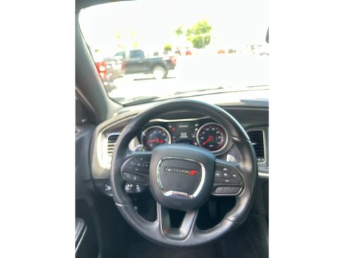 Used 2020 Dodge Charger SXT AWD/4WD image 10