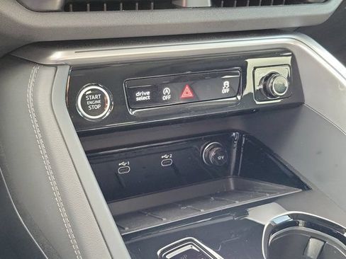 Certified 2025 Audi Q5 Premium w/ Convenience Package AWD/4WD image 26