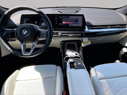 New 2026 BMW X1 xDrive28i w/ Convenience Package AWD/4WD image 5
