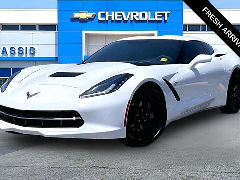 Used 2019 Chevrolet Corvette Stingray Coupe w/ 2LT Preferred Equipment Group RWD image 2