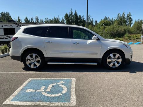Used 2014 Chevrolet Traverse LTZ w/ LPO, 'HIT The Road' Package FWD image 6