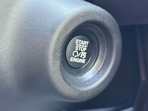 Used 2024 RAM ProMaster 2500 w/ Safety Group FWD image 24