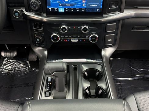 Used 2025 Ford F150 Lariat image 31