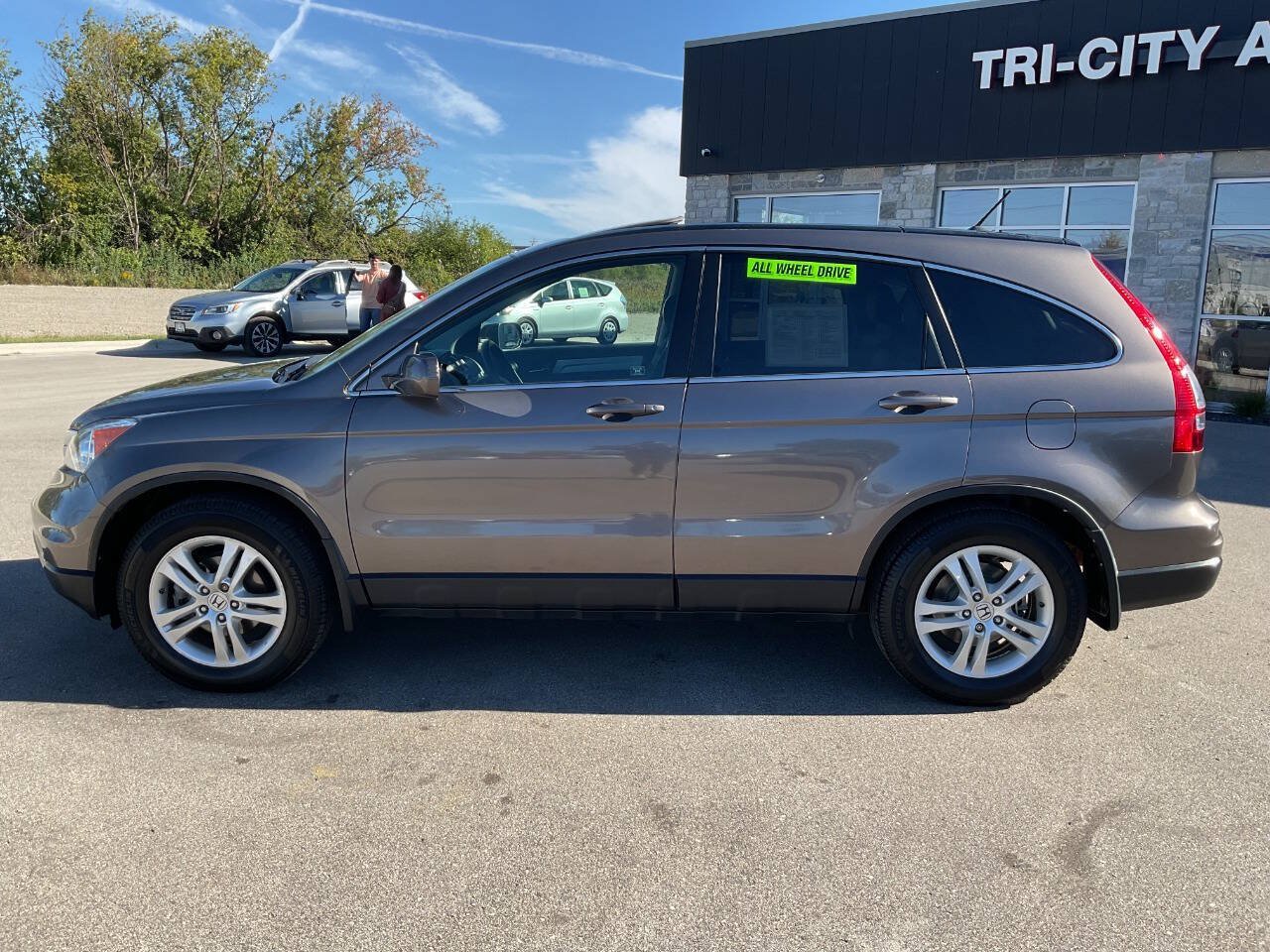 Used 2010 Honda CR-V EX-L image 2