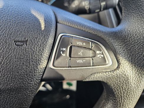 Used 2018 Ford Focus SE image 20