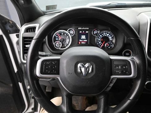 Used 2022 RAM 2500 Big Horn AWD/4WD image 11