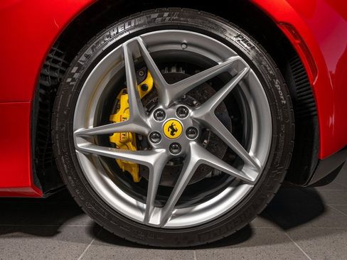 Certified 2022 Ferrari F8 Tributo image 31