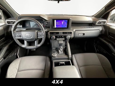 Used 2025 Toyota Tacoma SR image 8