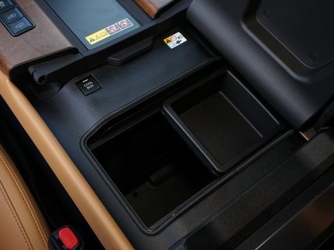 Used 2026 Lexus LX 600 4WD w/ Luxury Package image 20