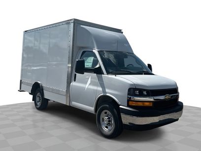 New 2025 Chevrolet Express 3500 w/ Power Convenience Package