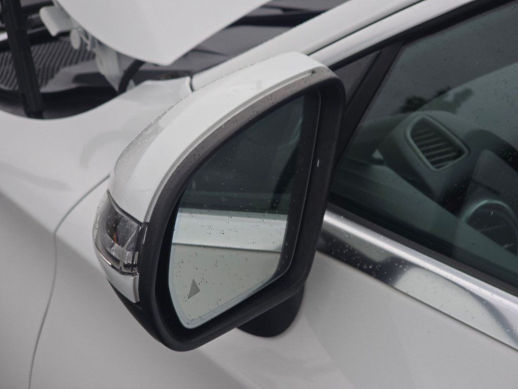 Used 2022 Mercedes-Benz C 300 Coupe image 28