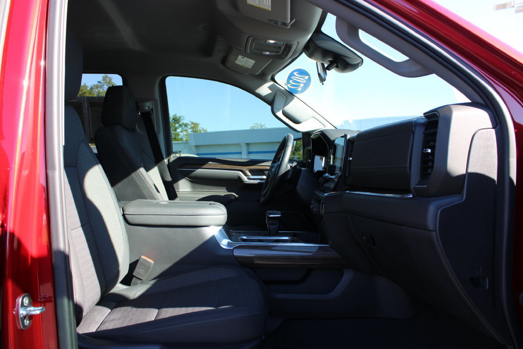 Used 2022 Chevrolet Silverado 1500 LT RWD image 31
