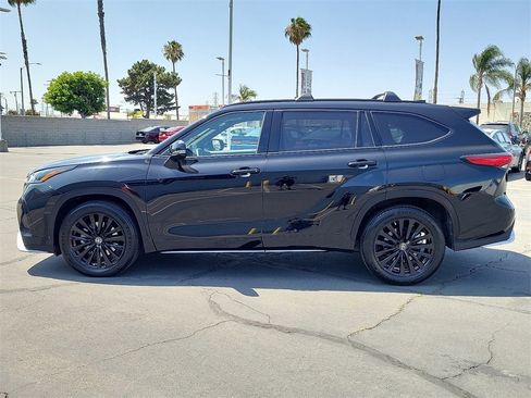 Used 2023 Toyota Highlander XSE image 31