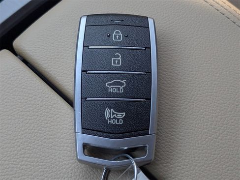 Used 2019 Genesis G80 3.8 image 32